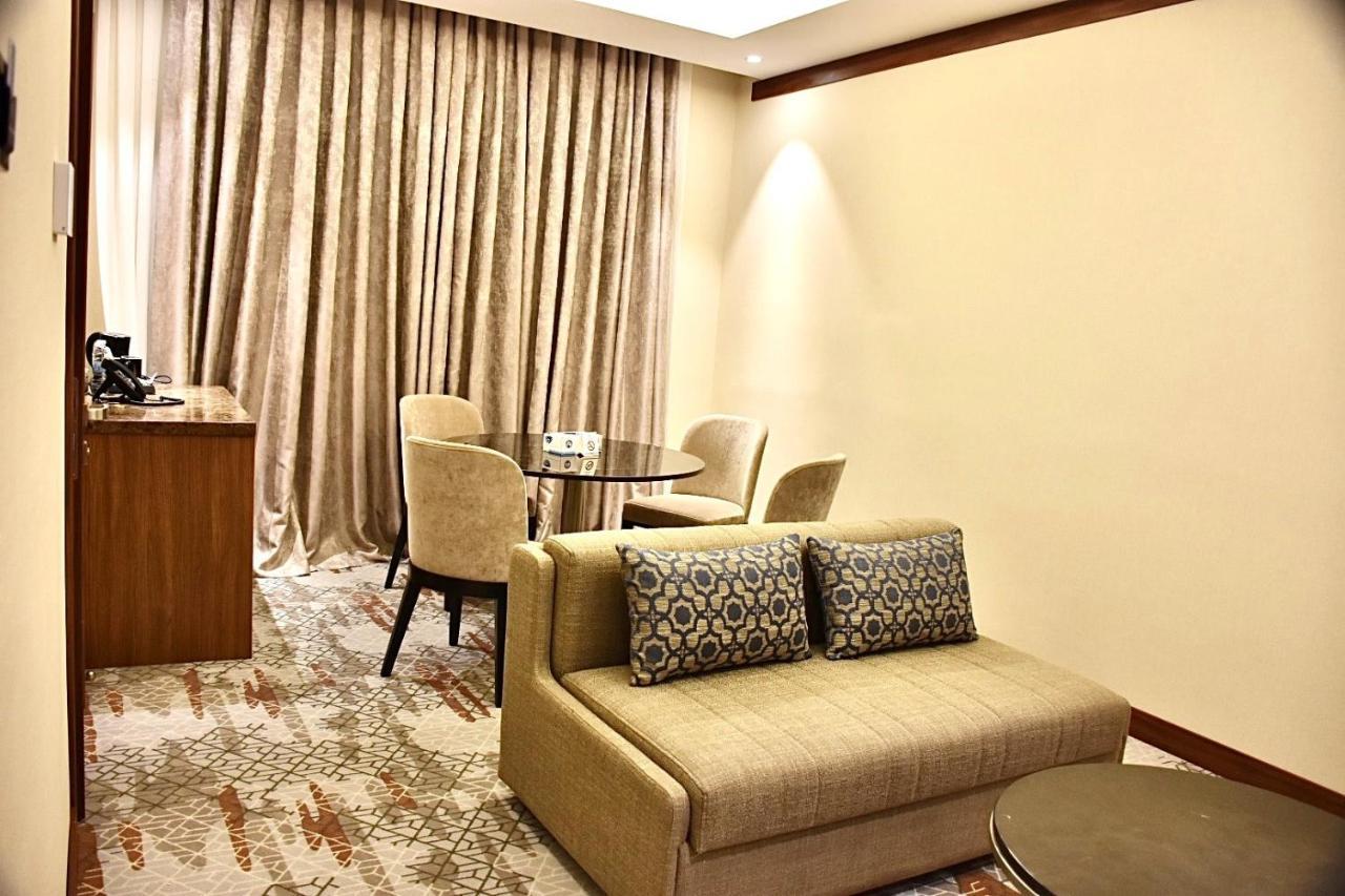Royal Vista Hotel Ibri Luaran gambar