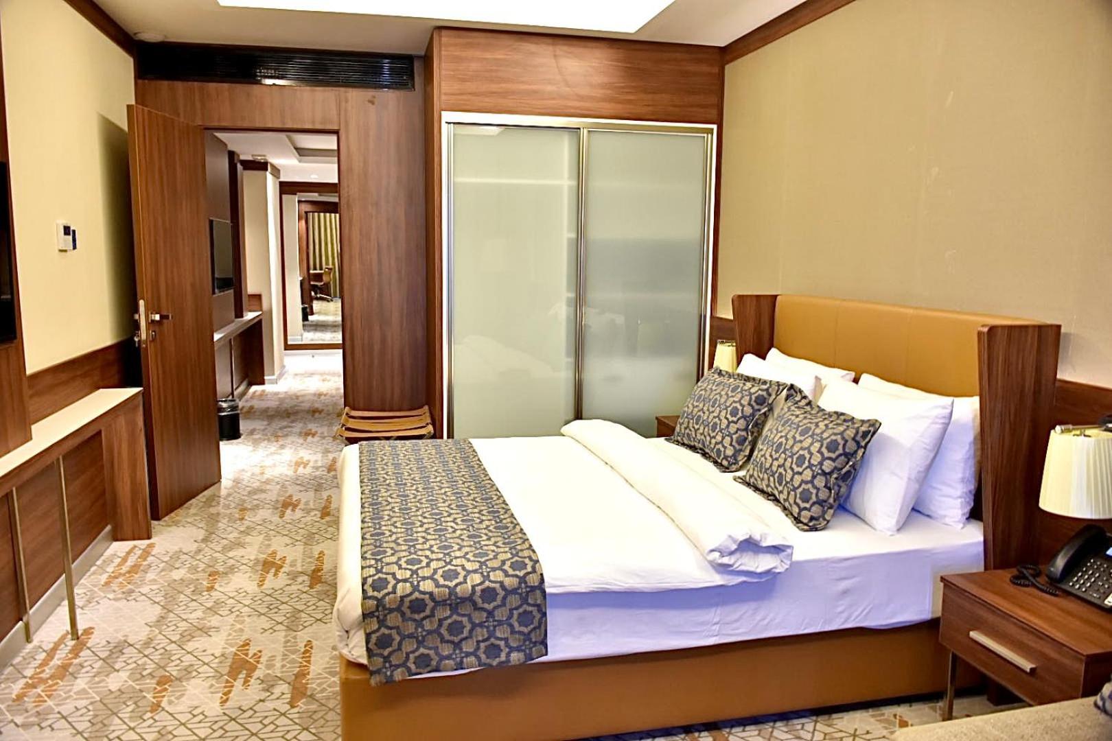 Royal Vista Hotel Ibri Luaran gambar