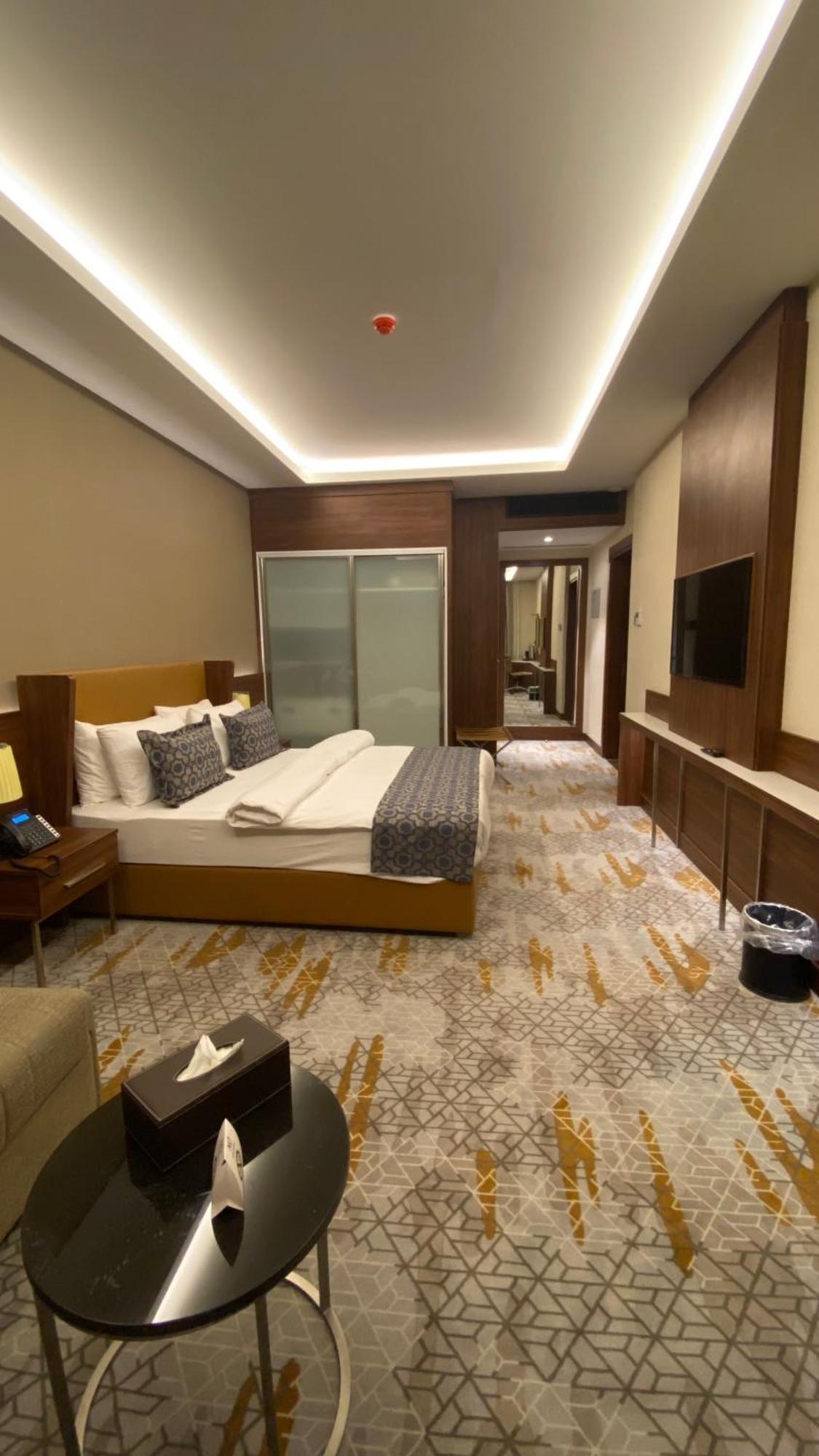 Royal Vista Hotel Ibri Luaran gambar