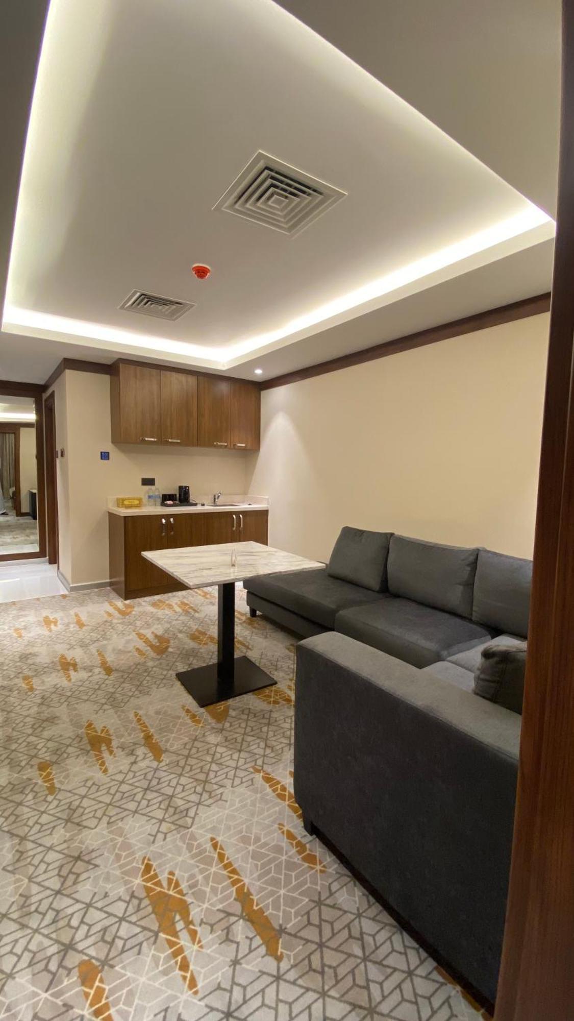 Royal Vista Hotel Ibri Luaran gambar