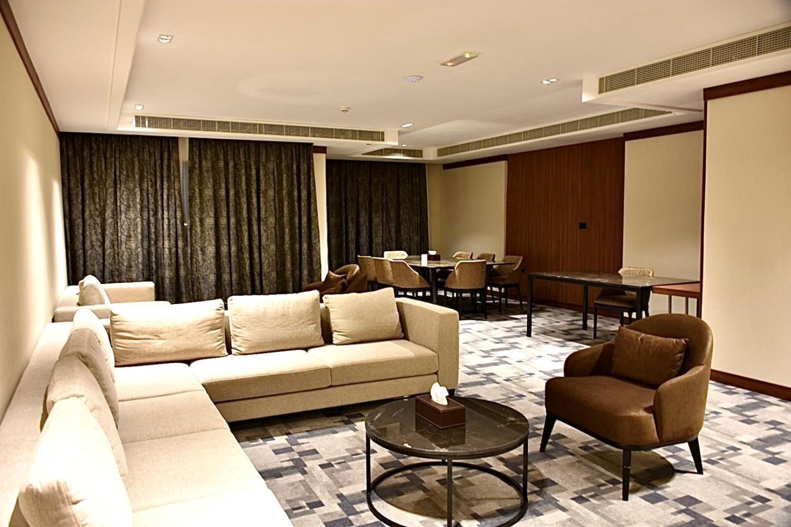 Royal Vista Hotel Ibri Luaran gambar